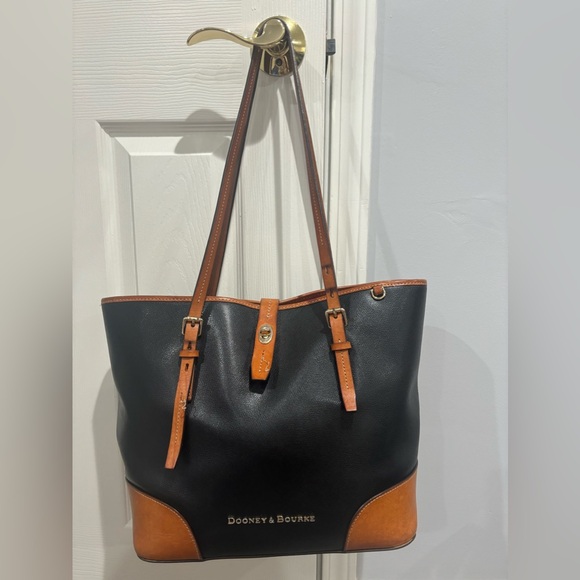 Dooney & Bourke Large Leather Shoulder Tote - Black with Striped interior
. - Picture 1 of 14